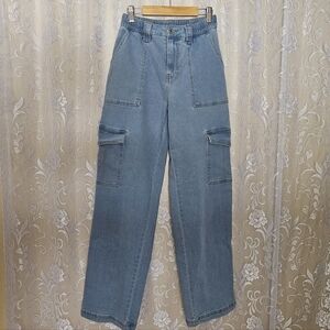 No Boundaries Women's Denim Highwaisted Jeans with Pockets